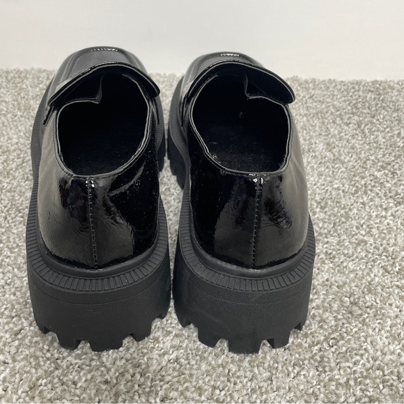 NEW Urban Outfitters Womens 10 Black Uo Greyson Penny Loafer Patent - Picture 3 of 8